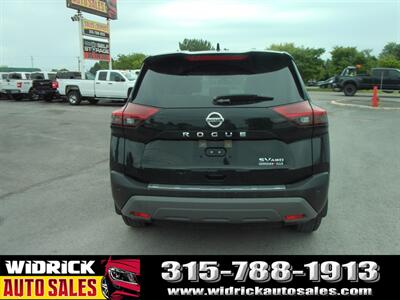 2021 Nissan Rogue SV   - Photo 6 - Watertown, NY 13601