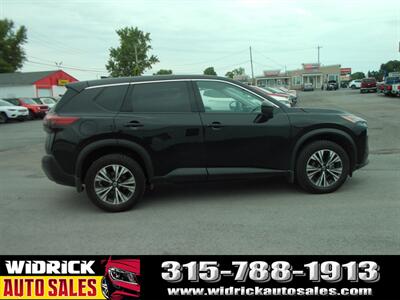 2021 Nissan Rogue SV   - Photo 4 - Watertown, NY 13601