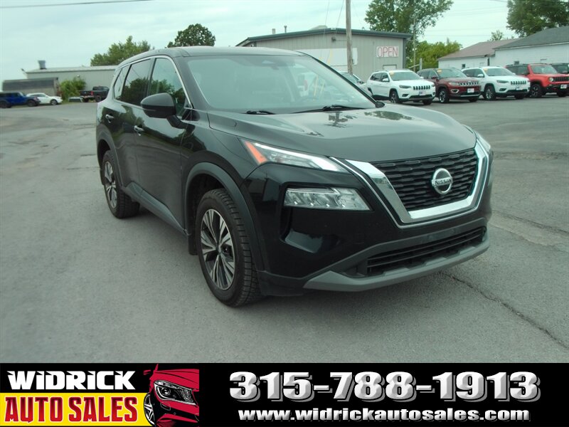 2021 Nissan Rogue SV - Photo 1 - Watertown, NY 13601