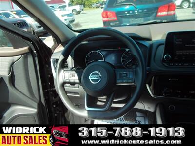2021 Nissan Rogue SV   - Photo 7 - Watertown, NY 13601