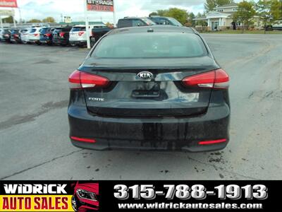 2018 Kia Forte LX   - Photo 6 - Watertown, NY 13601