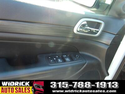 2021 Jeep Grand Cherokee Laredo X - Photo 9 - Watertown, NY 13601