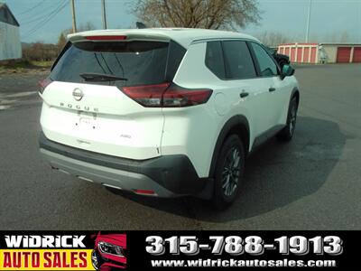 2023 Nissan Rogue S   - Photo 5 - Watertown, NY 13601