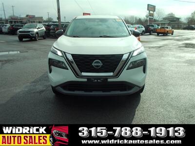 2023 Nissan Rogue S   - Photo 2 - Watertown, NY 13601