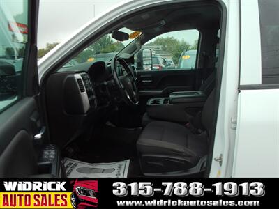 2018 Chevrolet Silverado 1500 LT   - Photo 4 - Watertown, NY 13601