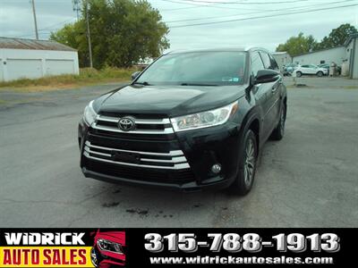 2019 Toyota Highlander XLE   - Photo 3 - Watertown, NY 13601