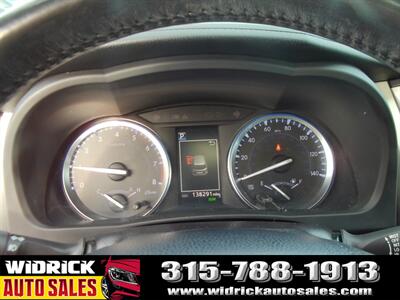 2019 Toyota Highlander XLE   - Photo 13 - Watertown, NY 13601