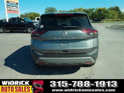 2022 Nissan Rogue SV   - Photo 6 - Watertown, NY 13601