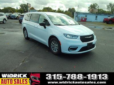 2024 Chrysler Pacifica Touring L Van