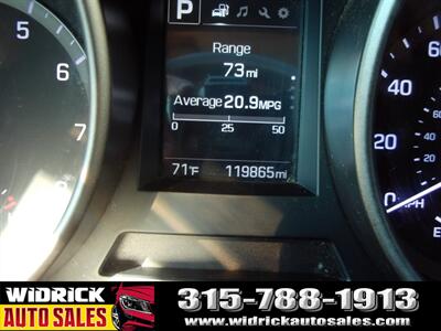 2017 Hyundai SANTA FE SE - Photo 18 - Watertown, NY 13601