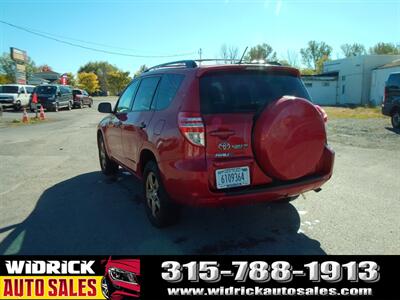 2012 Toyota RAV4   - Photo 7 - Watertown, NY 13601