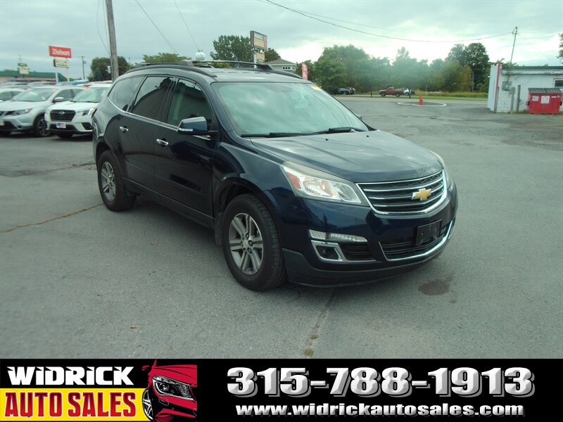 2015 Chevrolet Traverse LT   - Photo 1 - Watertown, NY 13601