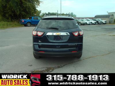 2015 Chevrolet Traverse LT - Photo 6 - Watertown, NY 13601