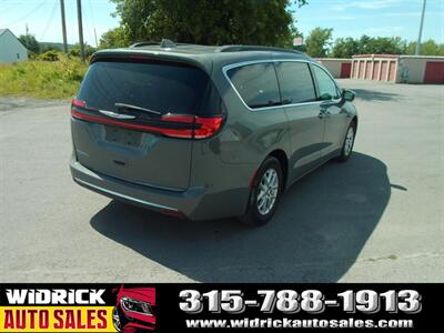 2022 Chrysler Pacifica Touring L - Photo 18 - Watertown, NY 13601