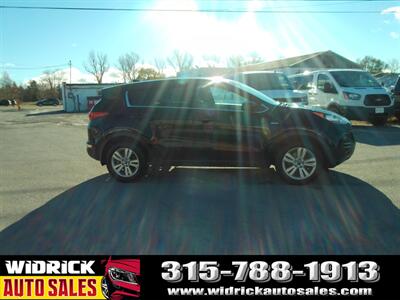 2017 Kia Sportage LX   - Photo 4 - Watertown, NY 13601