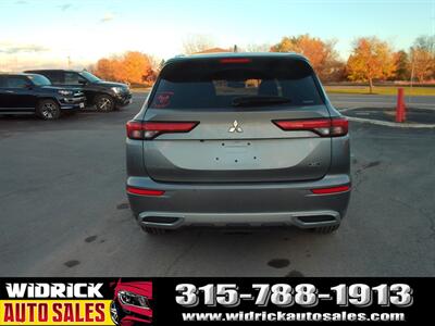 2022 Mitsubishi Outlander SEL - Photo 6 - Watertown, NY 13601