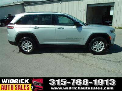 2023 Jeep Grand Cherokee Laredo - Photo 4 - Watertown, NY 13601