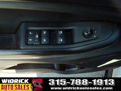 2023 Jeep Grand Cherokee Laredo - Photo 14 - Watertown, NY 13601