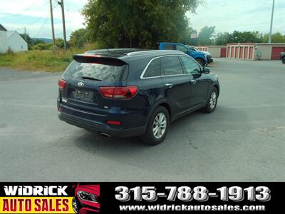 2020 Kia Sorento LX - Photo 5 - Watertown, NY 13601