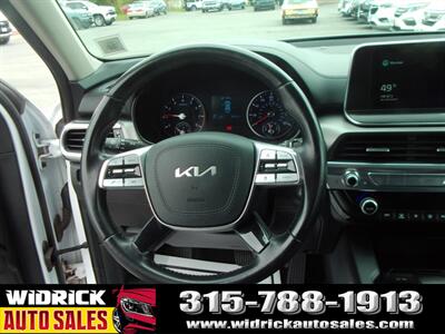 2022 Kia Telluride LX   - Photo 8 - Watertown, NY 13601