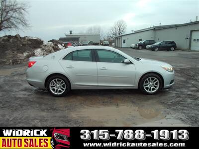 2015 Chevrolet Malibu LT 1LT   - Photo 4 - Watertown, NY 13601