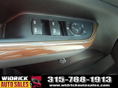 2022 GMC Acadia SLE - Photo 17 - Watertown, NY 13601