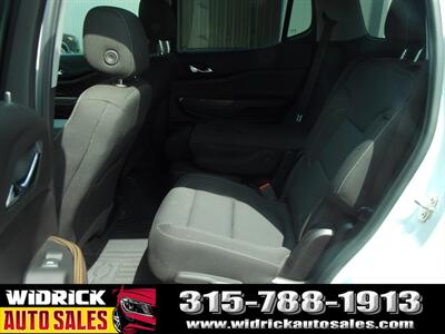 2022 GMC Acadia SLE - Photo 5 - Watertown, NY 13601
