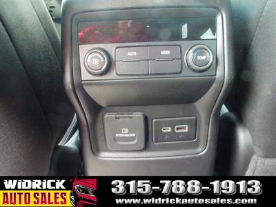 2022 GMC Acadia SLE - Photo 9 - Watertown, NY 13601