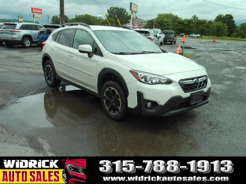 2021 Subaru Crosstrek Premium   - Photo 1 - Watertown, NY 13601