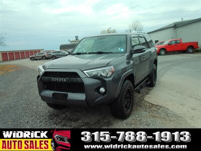 2018 Toyota 4Runner SR5   - Photo 3 - Watertown, NY 13601