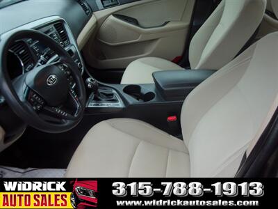2012 Kia Optima LX   - Photo 4 - Watertown, NY 13601