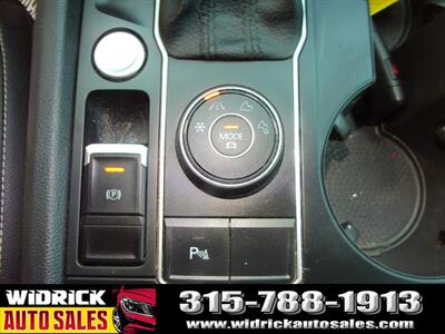 2021 Volkswagen Atlas 3.6L V6 SE w/Technology   - Photo 14 - Watertown, NY 13601