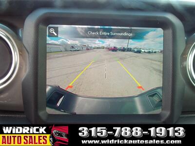 2020 Jeep Gladiator Overland   - Photo 13 - Watertown, NY 13601