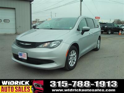 2023 Chrysler Voyager LX   - Photo 3 - Watertown, NY 13601
