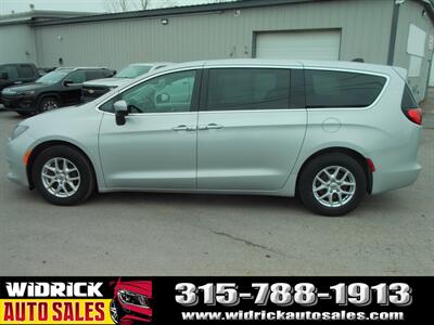2023 Chrysler Voyager LX   - Photo 17 - Watertown, NY 13601