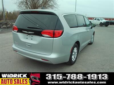2023 Chrysler Voyager LX   - Photo 14 - Watertown, NY 13601