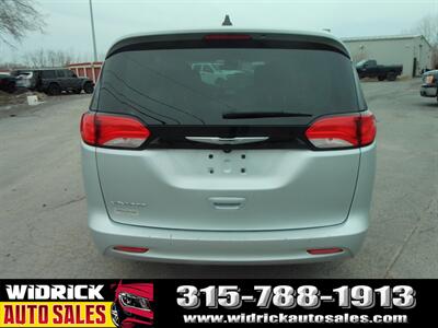 2023 Chrysler Voyager LX   - Photo 15 - Watertown, NY 13601