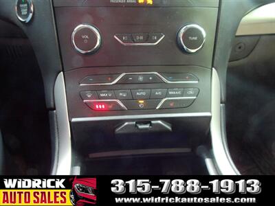 2019 Ford Edge SEL   - Photo 9 - Watertown, NY 13601