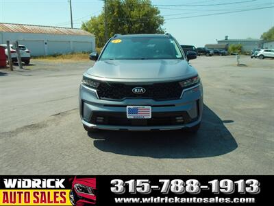 2021 Kia Sorento EX   - Photo 2 - Watertown, NY 13601
