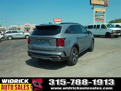 2021 Kia Sorento EX   - Photo 17 - Watertown, NY 13601