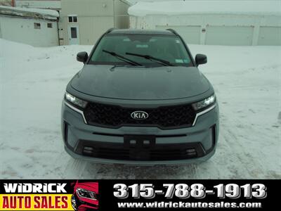 2021 Kia Sorento EX   - Photo 2 - Watertown, NY 13601