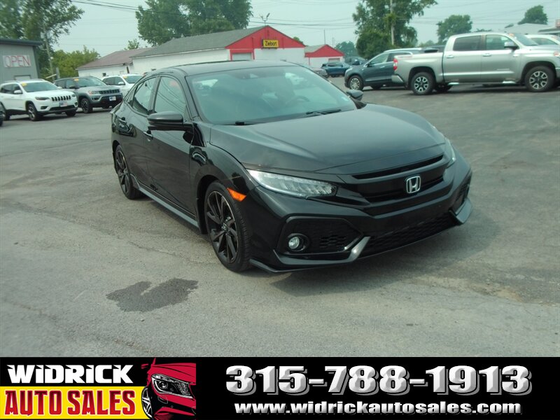 2019 Honda Civic Sport Touring - Photo 1 - Watertown, NY 13601