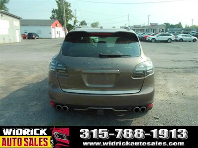 2011 Porsche Cayenne Turbo   - Photo 6 - Watertown, NY 13601