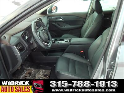 2021 Nissan Rogue SL   - Photo 4 - Watertown, NY 13601