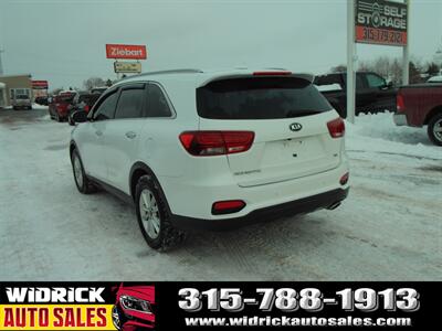 2019 Kia Sorento LX   - Photo 7 - Watertown, NY 13601