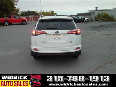 2018 Toyota RAV4 LE - Photo 5 - Watertown, NY 13601