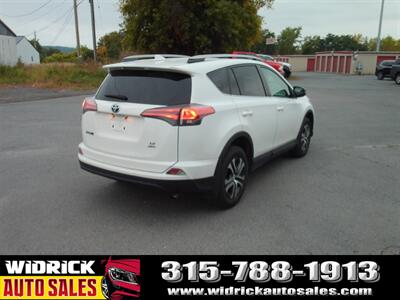 2018 Toyota RAV4 LE - Photo 4 - Watertown, NY 13601