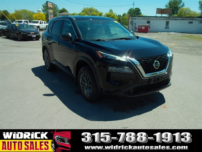 2021 Nissan Rogue S   - Photo 1 - Watertown, NY 13601