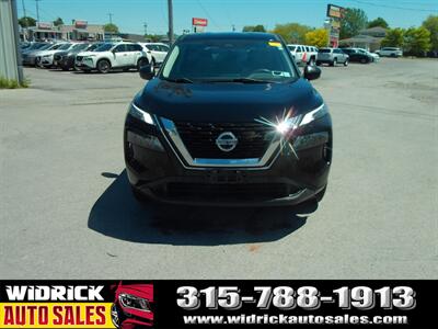 2021 Nissan Rogue S   - Photo 2 - Watertown, NY 13601