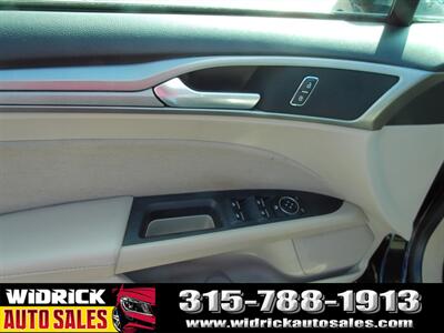 2019 Ford Fusion SE   - Photo 11 - Watertown, NY 13601
